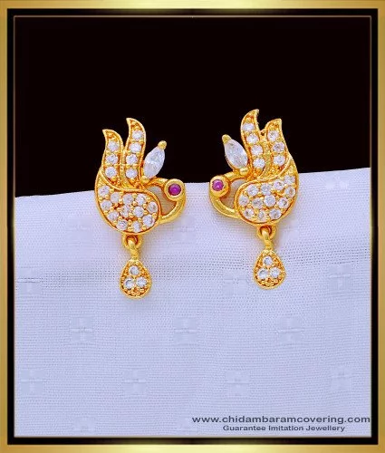 22k gold Earrings, stud Earrings vintage design handmade Indian jewelry,  beautiful design dai… | 22k gold earrings, Yellow gold earrings studs, Gold  bridal earrings