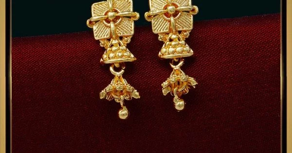 Daily Wear Gold Earrings Designs with Weight || studs Earring Design  collection 2018 - YouTube | Gold earrings designs, Simple gold earrings,  Simple earrings