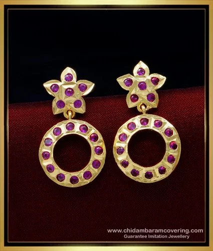 7 Top Lightweight Gold Earrings Designs for Daily Use 2023