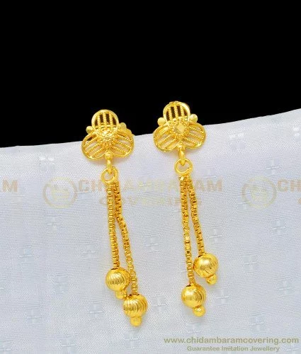 Yellow Chimes Thread Hangings Gold Chandelier Earring for Women & Girls in  Lucknow at best price by Sell Your Gold - Justdial