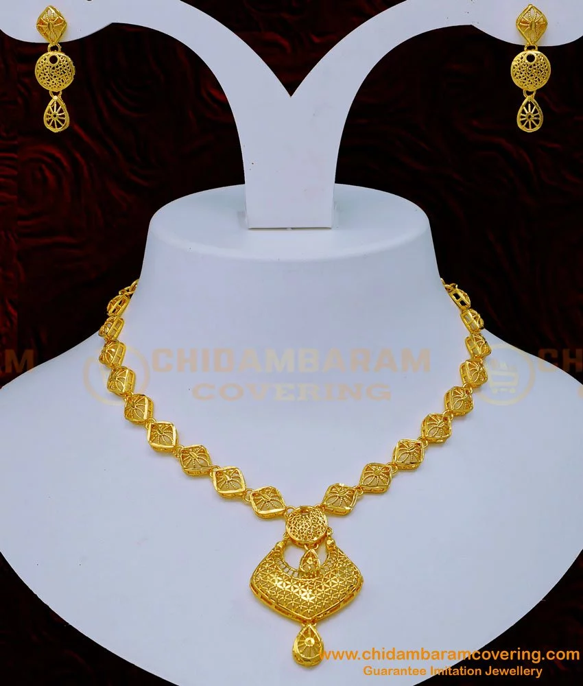Earrings | Choker necklace online, Gold bangles design, Arabic jewelry