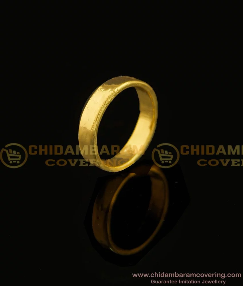 SoHo Triple Decker Band by George Rings - 18k yellow gold