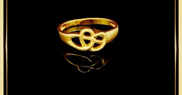 Golden Women Gold Plated Artificial Lightweight And Skin Friendly Plain  Design Ring at Best Price in Kheda | Jaymadi Jewellers